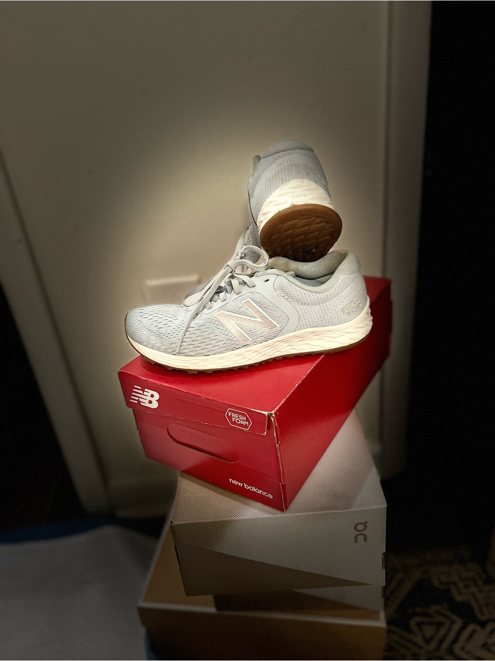 New Balance Men’s Light Gray Mesh Athletic Sneakers